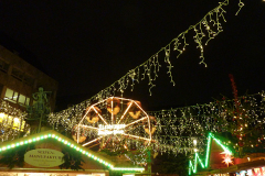 Weihnachtsmarkt mit Riesenrad